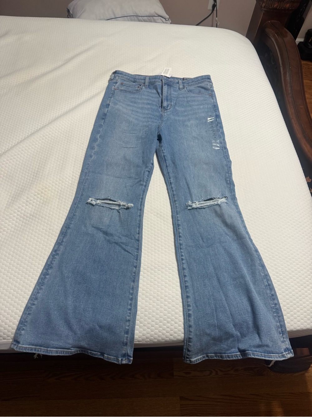 Jeans Subcategory Identification - Picture 4 of 6